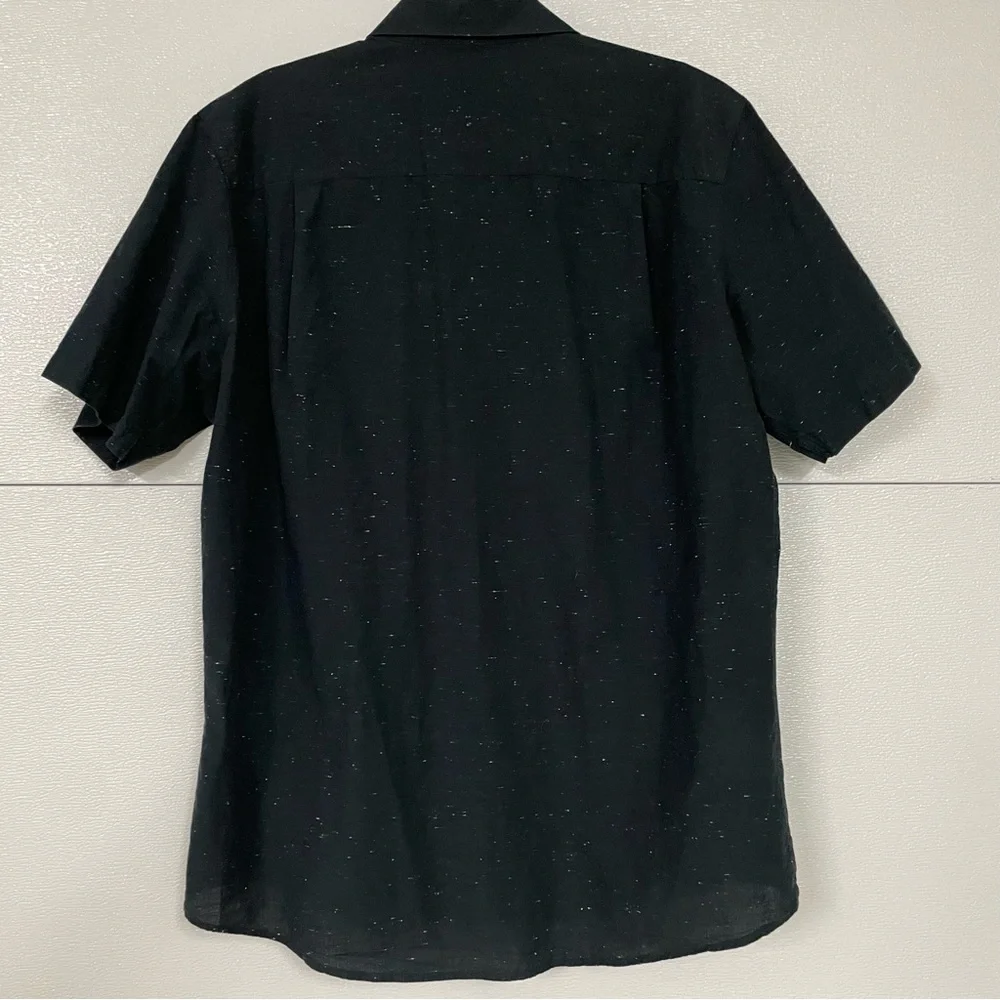 Travis Matthew Button-down Shirt Size XL - Picture 2 of 7